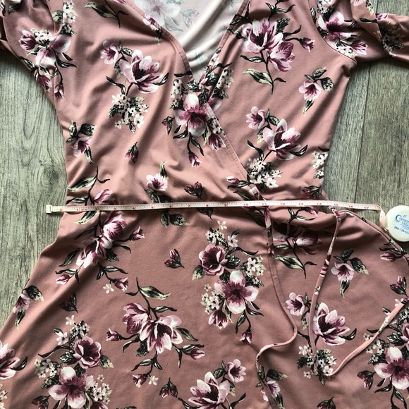 A. BYER MAUVE FLORAL LONG SLEEVE FAUX WRAP DRESS SIZE LARGE - Picture 12 of 12